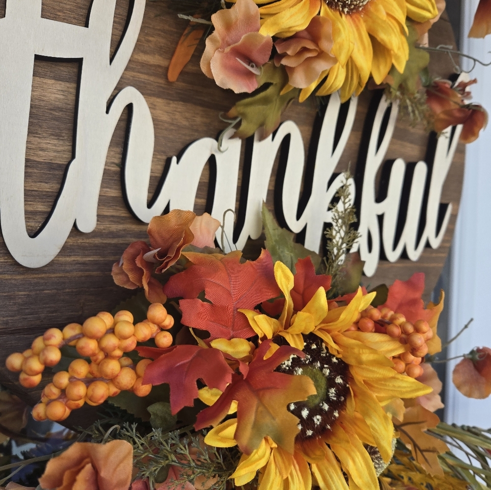 Thankful Sunflower Autumn Wreath - Picture 3 of 3